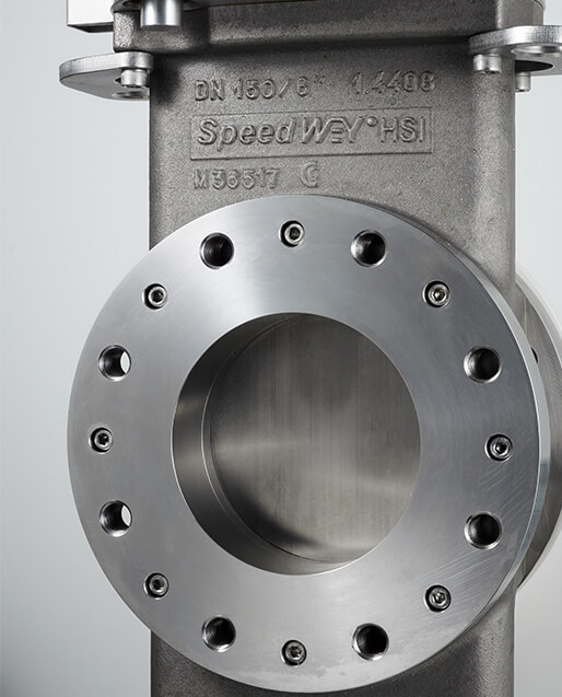 The robust metal yoke enables the optimal, simple assembly of mechanical or inductive limit switches. The yoke can be removed from one side. This makes it easier to access the mechanical parts.